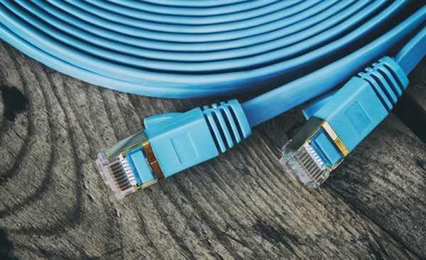 Pros and Cons of DSL Internet for Businesses